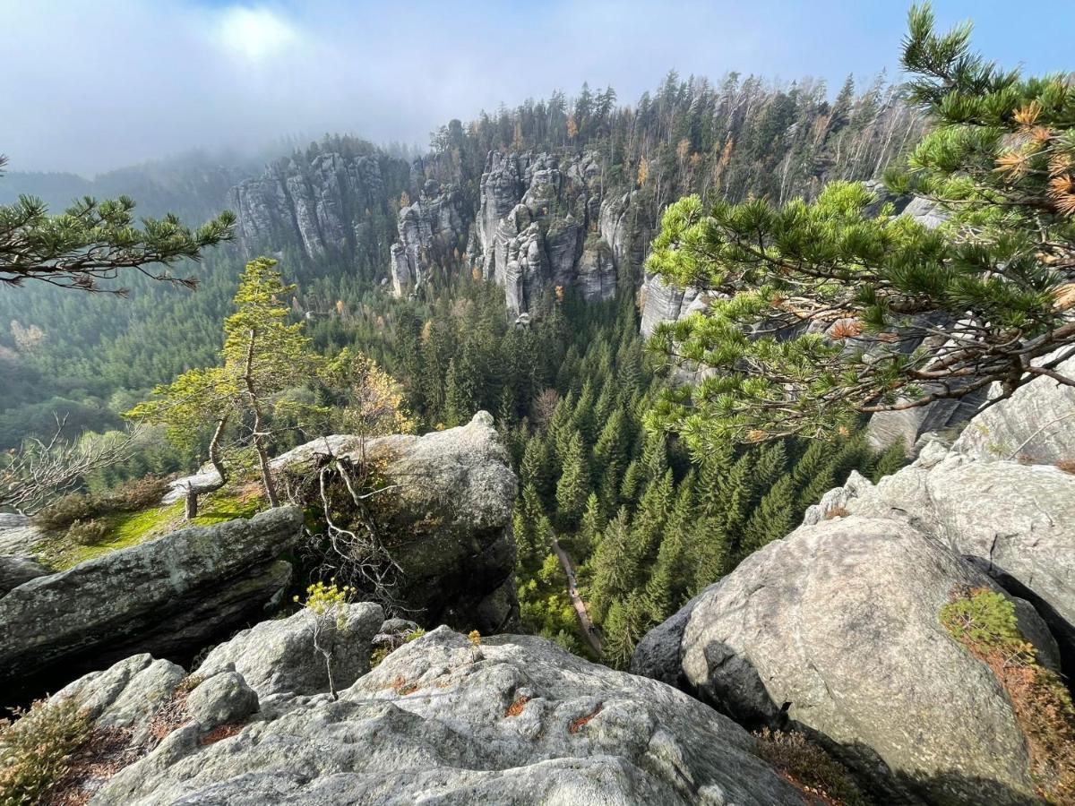 Srub Na Svahu Sjezdovky V Radvanicich Villa Radvanice  Luaran gambar