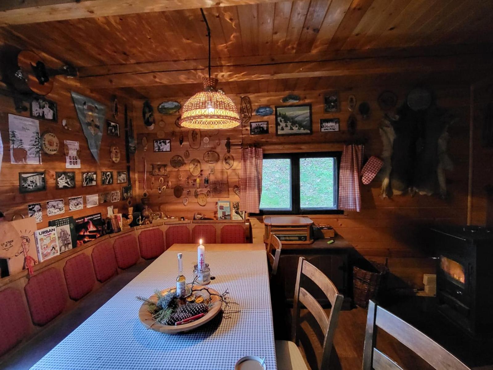Srub Na Svahu Sjezdovky V Radvanicich Radvanice  Luaran gambar